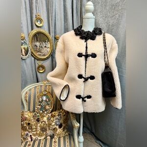Sold on eBay-Cream Faux Fur Jacket Size M with Necklace